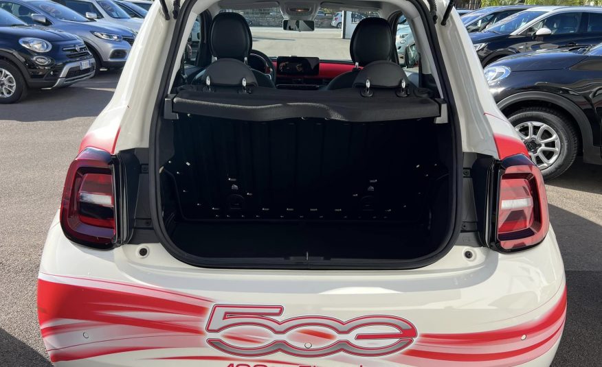 Fiat La Nuova 500e RED