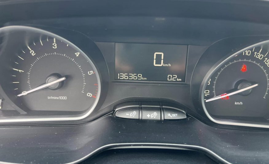Peugeot 208 5 porte Active 1.5 Bluehdi 100 cv