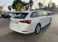Skoda Octavia Wagon 2.0 TDI DSG Executive