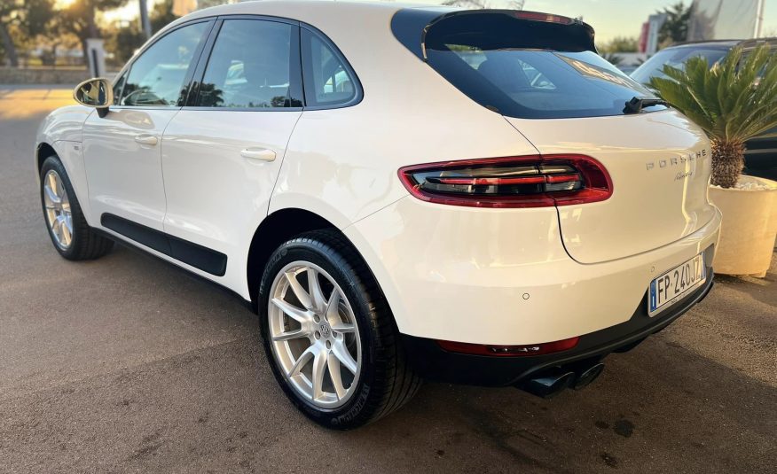 PORSCHE Macan 95BAA1 2.0 TFSI Pure White Limited Edition