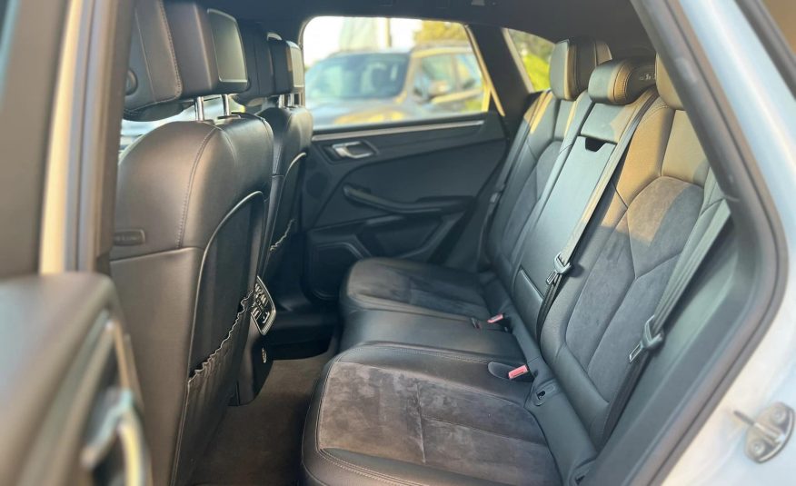 PORSCHE Macan 95BAA1 2.0 TFSI Pure White Limited Edition