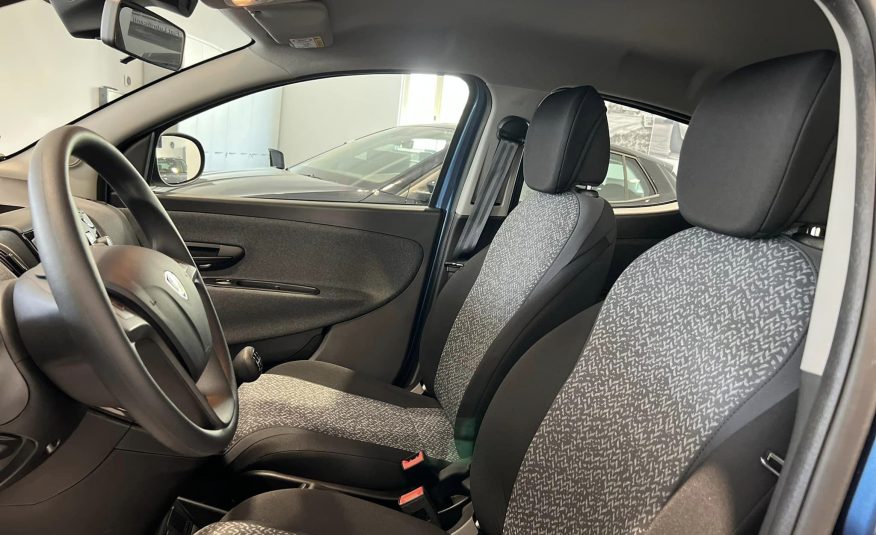 Lancia Ypsilon 1.0 70 Cv. Hybrid Silver Plus