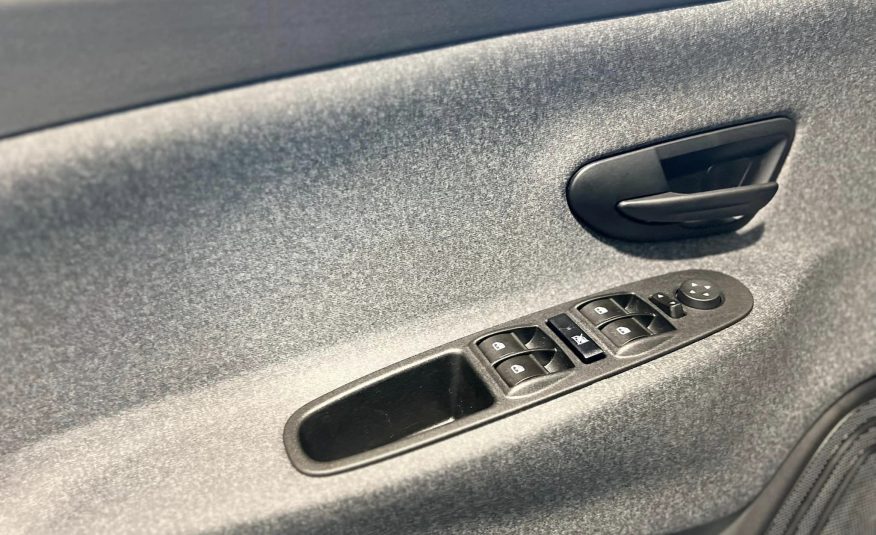 Lancia Ypsilon 1.0 70 Cv. Hybrid Silver Plus