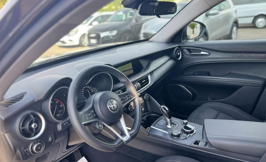 Alfa Romeo Stelvio 2.2 Diesel 160 Cv. AT8 Business Plus