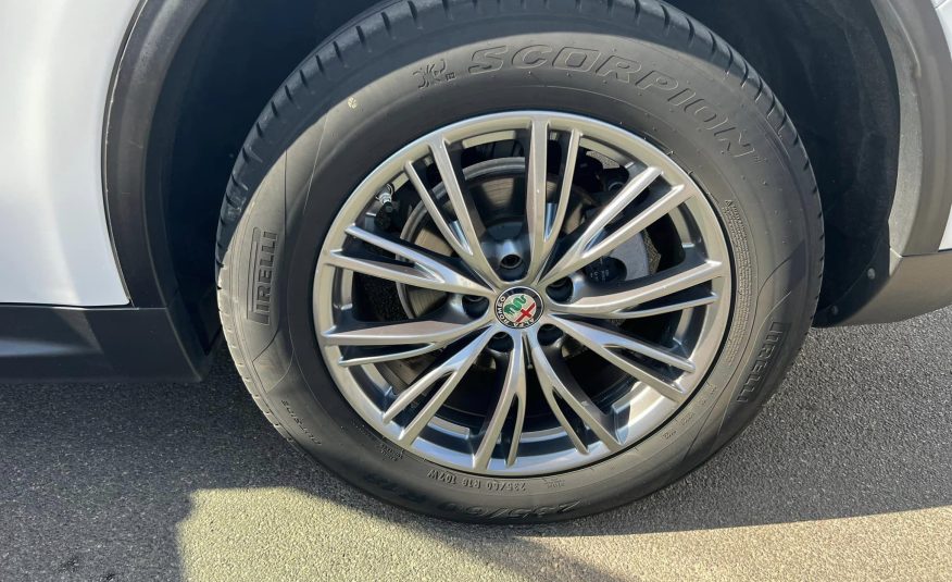 Alfa Romeo Stelvio 2.2 Diesel 180 Cv. Q4 AT8 Business Plus