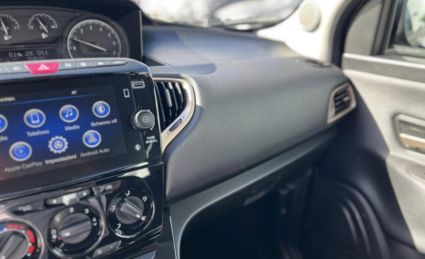Lancia Ypsilon Alberta Ferretti 1.0 Hybrid 70 Cv.