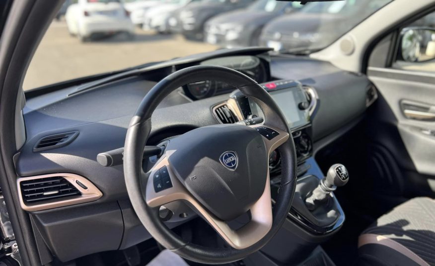 Lancia Ypsilon Alberta Ferretti 1.0 Hybrid 70 Cv.