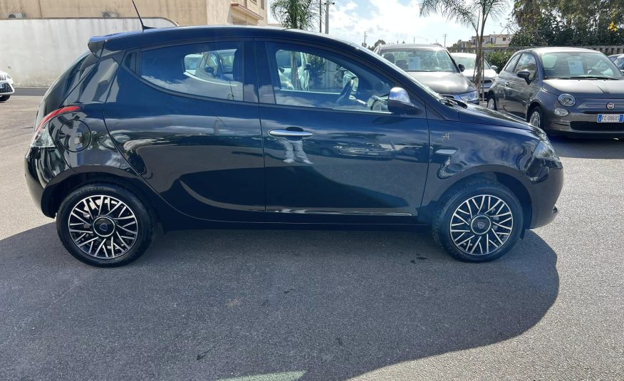 Lancia Ypsilon Alberta Ferretti 1.0 Hybrid 70 Cv.