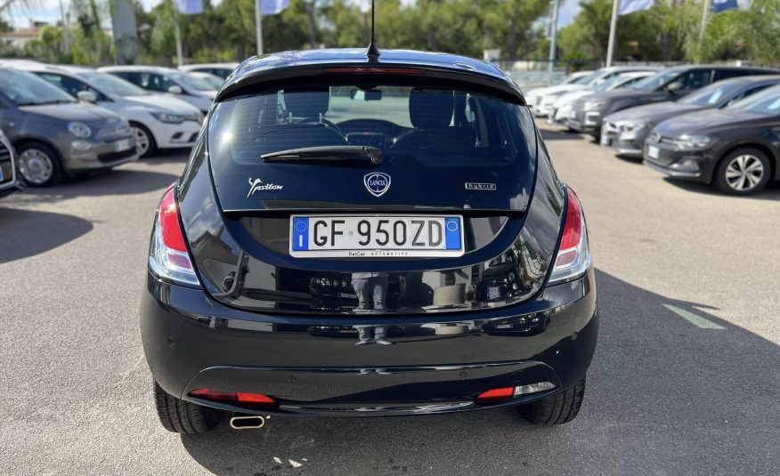 Lancia Ypsilon Alberta Ferretti 1.0 Hybrid 70 Cv.
