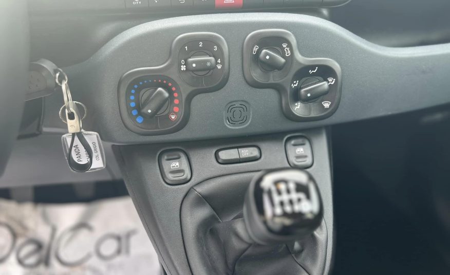 Fiat Panda MY22 1.0 Hybrid 70 Cv.