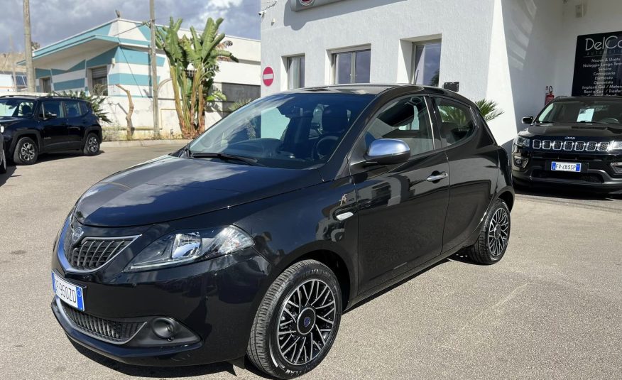 Lancia Ypsilon Alberta Ferretti 1.0 Hybrid 70 Cv.