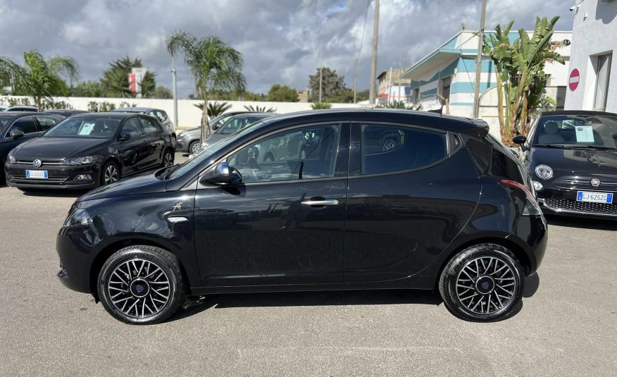 Lancia Ypsilon Alberta Ferretti 1.0 Hybrid 70 Cv.