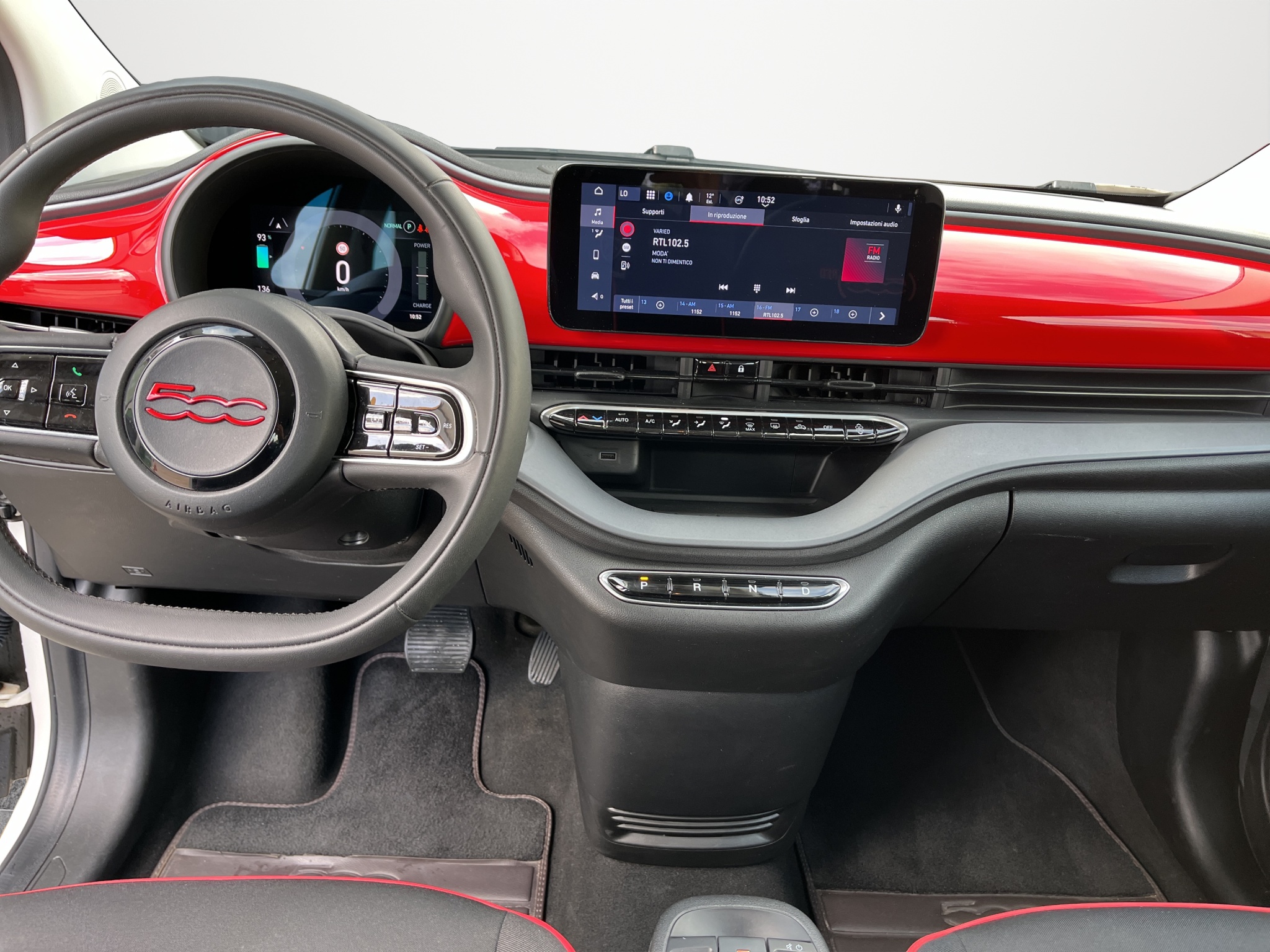 FIAT 500e 100% Elettrica RED