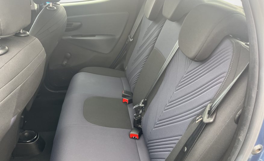 LANCIA YPSILON 1.0 70 Cv. HYBRID FIREFLY ORO