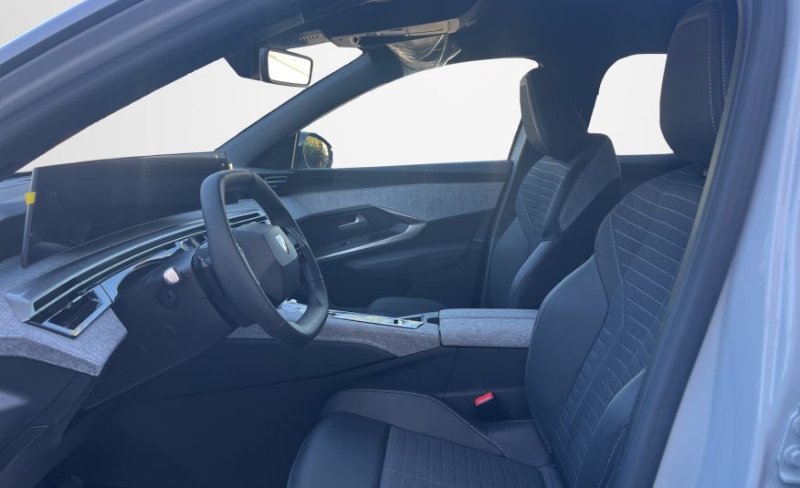 PEUGEOT 3008 ALLURE HYBRID 136 CV. E-DCS6