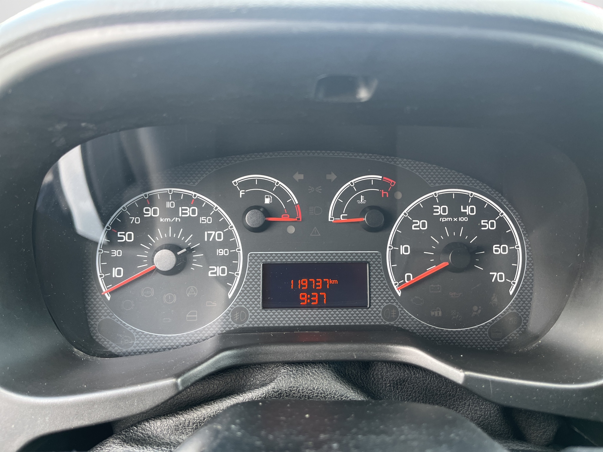 FIAT FIORINO 1.3 MJT 95 CV. ADVENTURE CON ALLESTIMENTO INTERNO