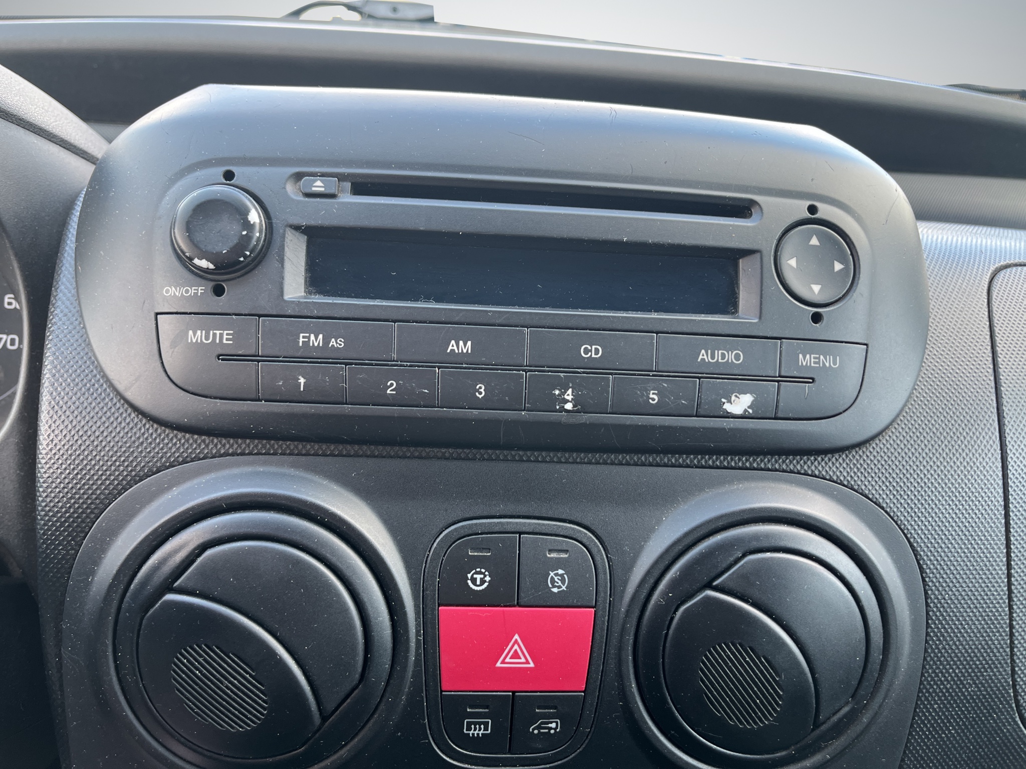 FIAT FIORINO 1.3 MJT 95 CV. ADVENTURE CON ALLESTIMENTO INTERNO