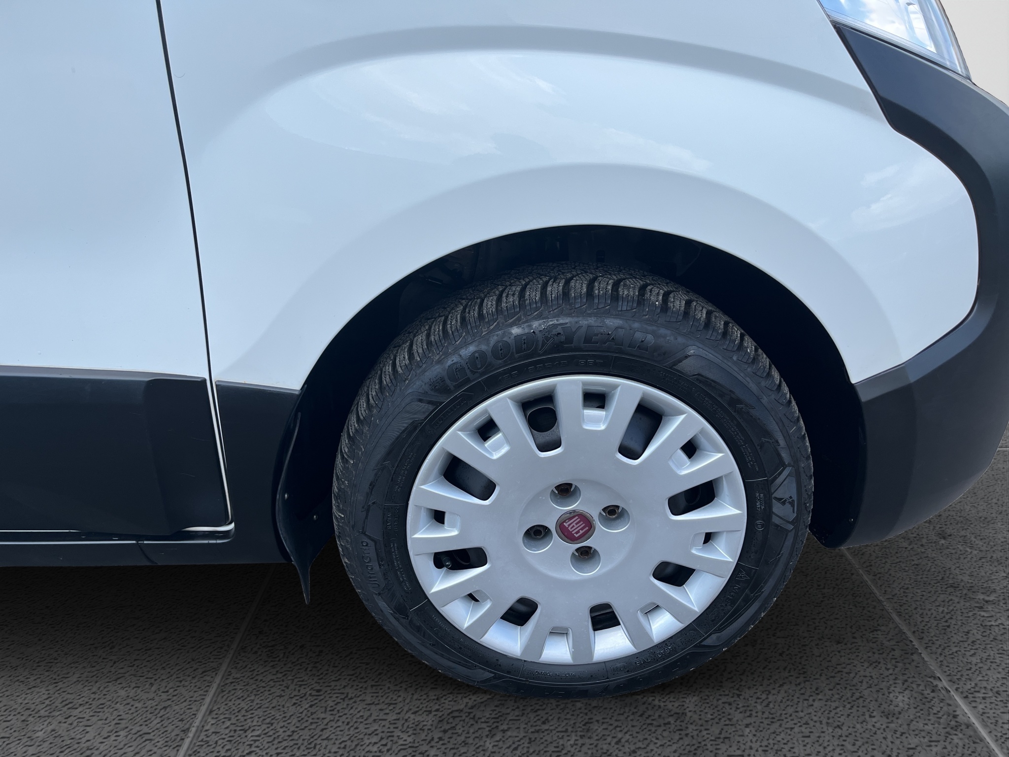 FIAT FIORINO 1.3 MJT 95 CV. ADVENTURE CON ALLESTIMENTO INTERNO