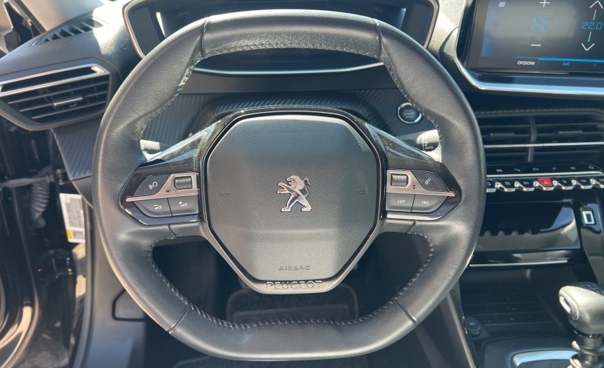 PEUGEOT 2008 1.2 130 CV ALLURE