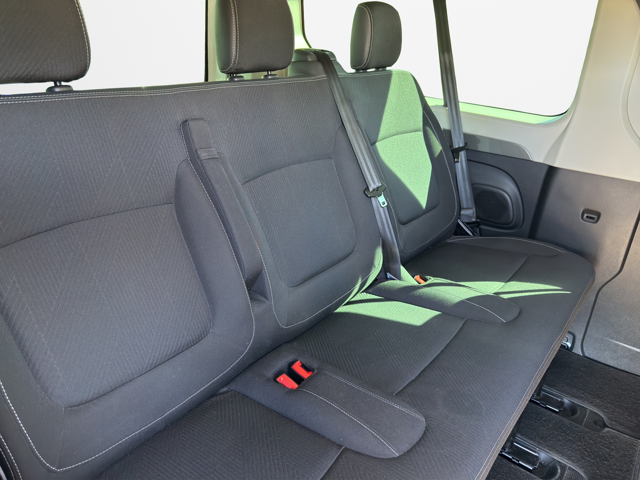 RENAULT TRAFIC 2.0 150 CV BLUEDCI INTENSE PASSO LUNGO 9 POSTI