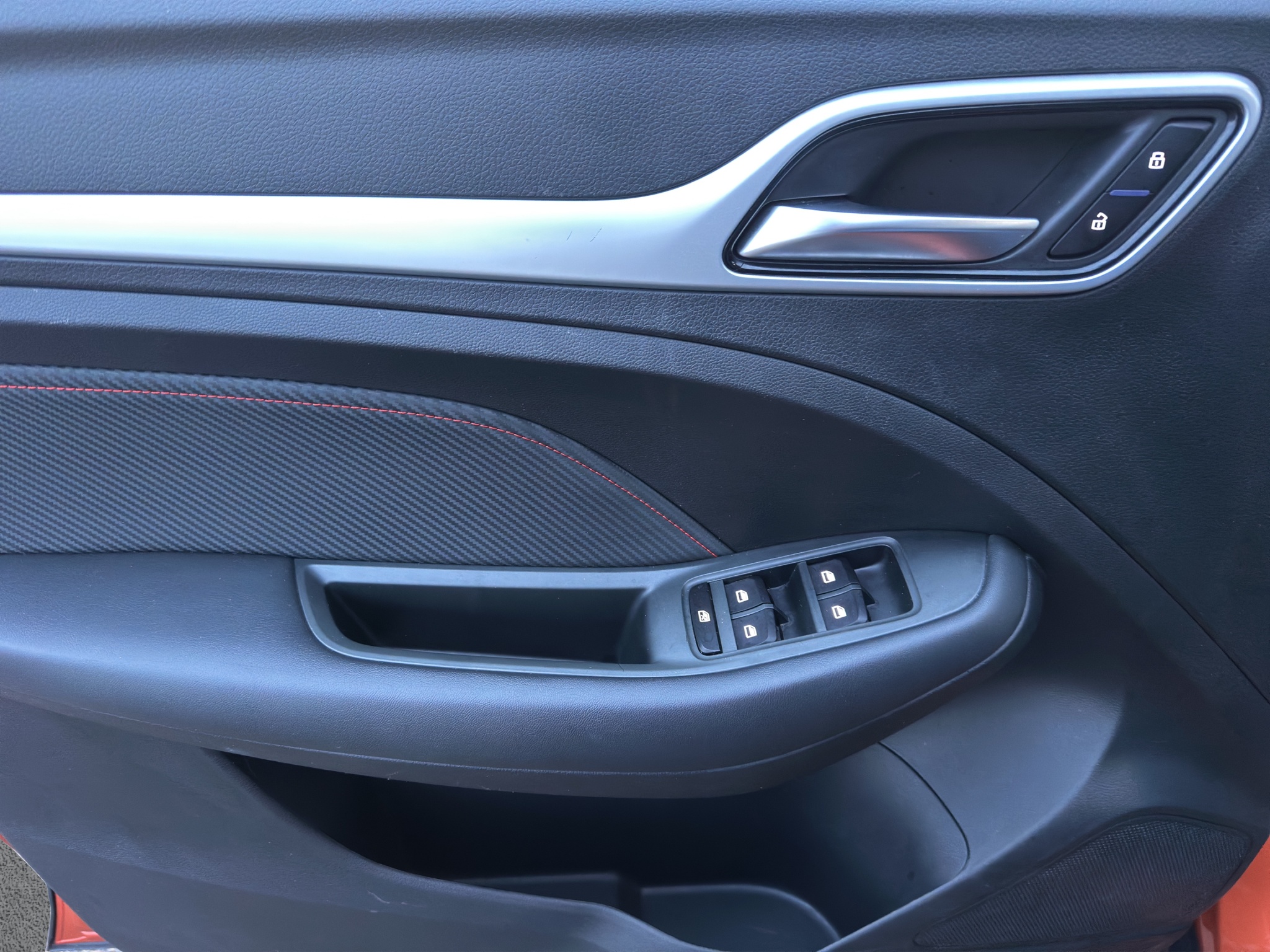 MG ZS 1.5 VTI-TECH LUXURY 106CV