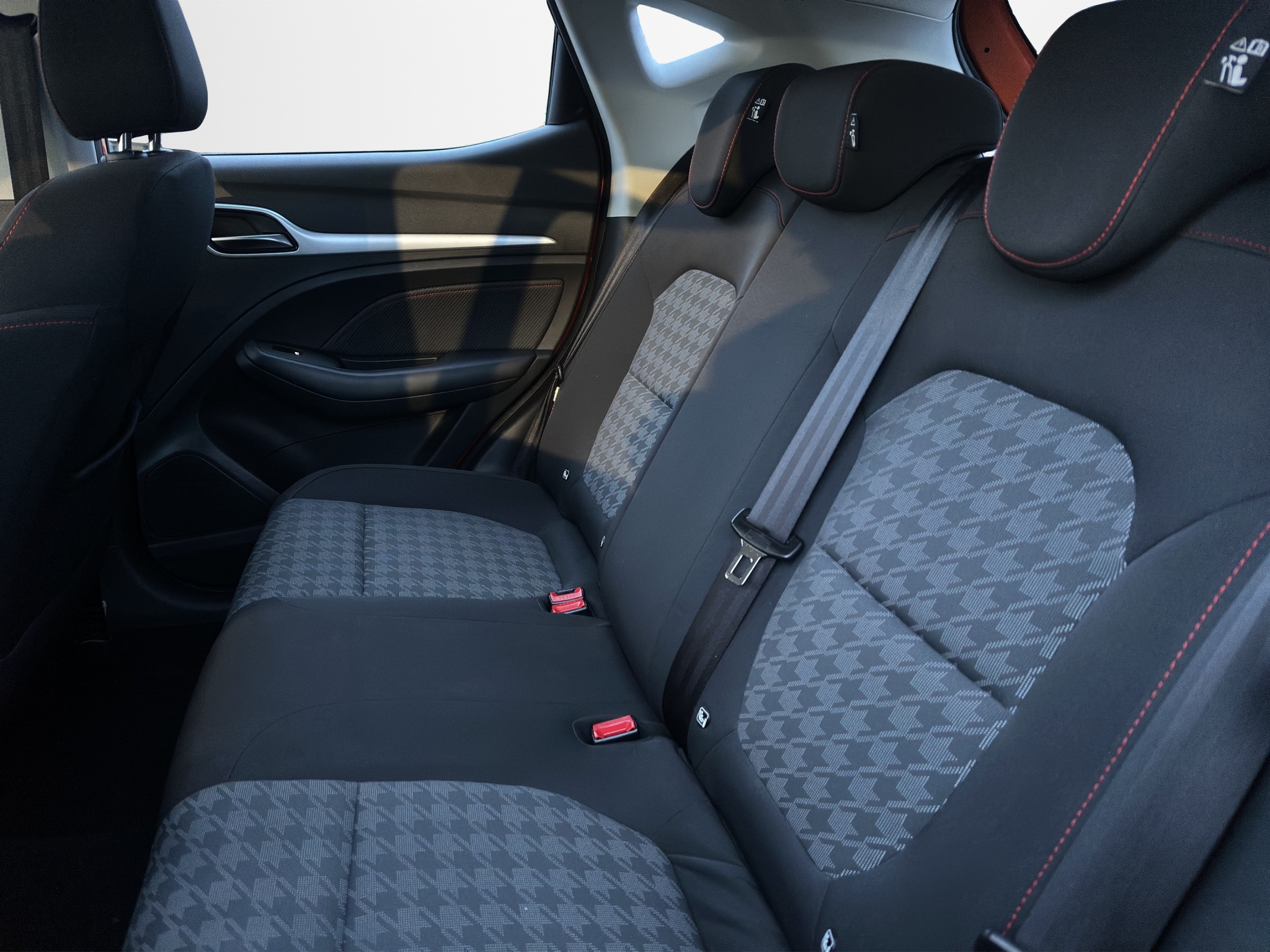 MG ZS 1.5 VTI-TECH LUXURY 106CV