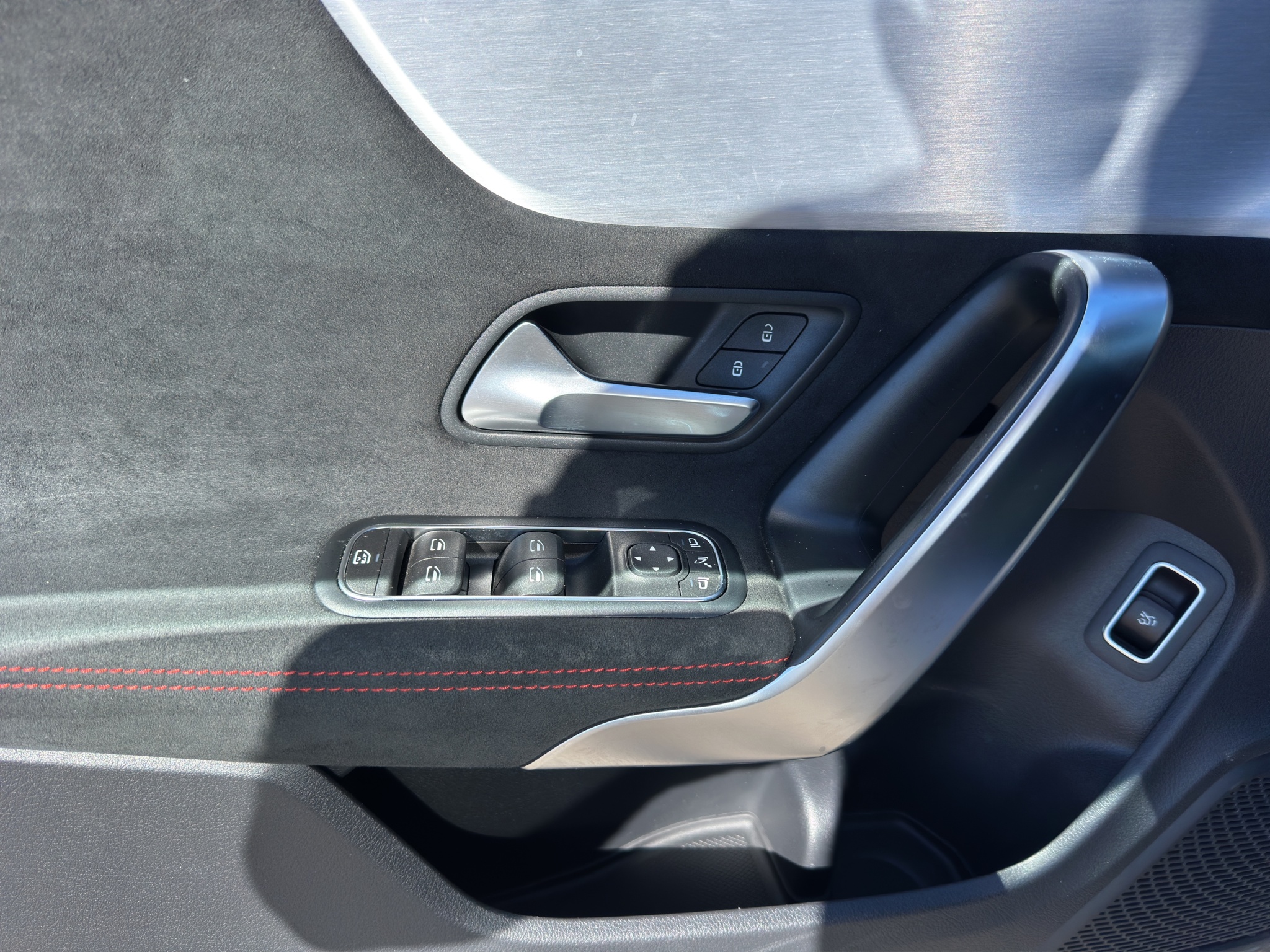 MERCEDES-BENZ CLA 35 AMG 4MATIC COUPE’ 2.0 TURBO 306 CV – 400 NM DI Coppia