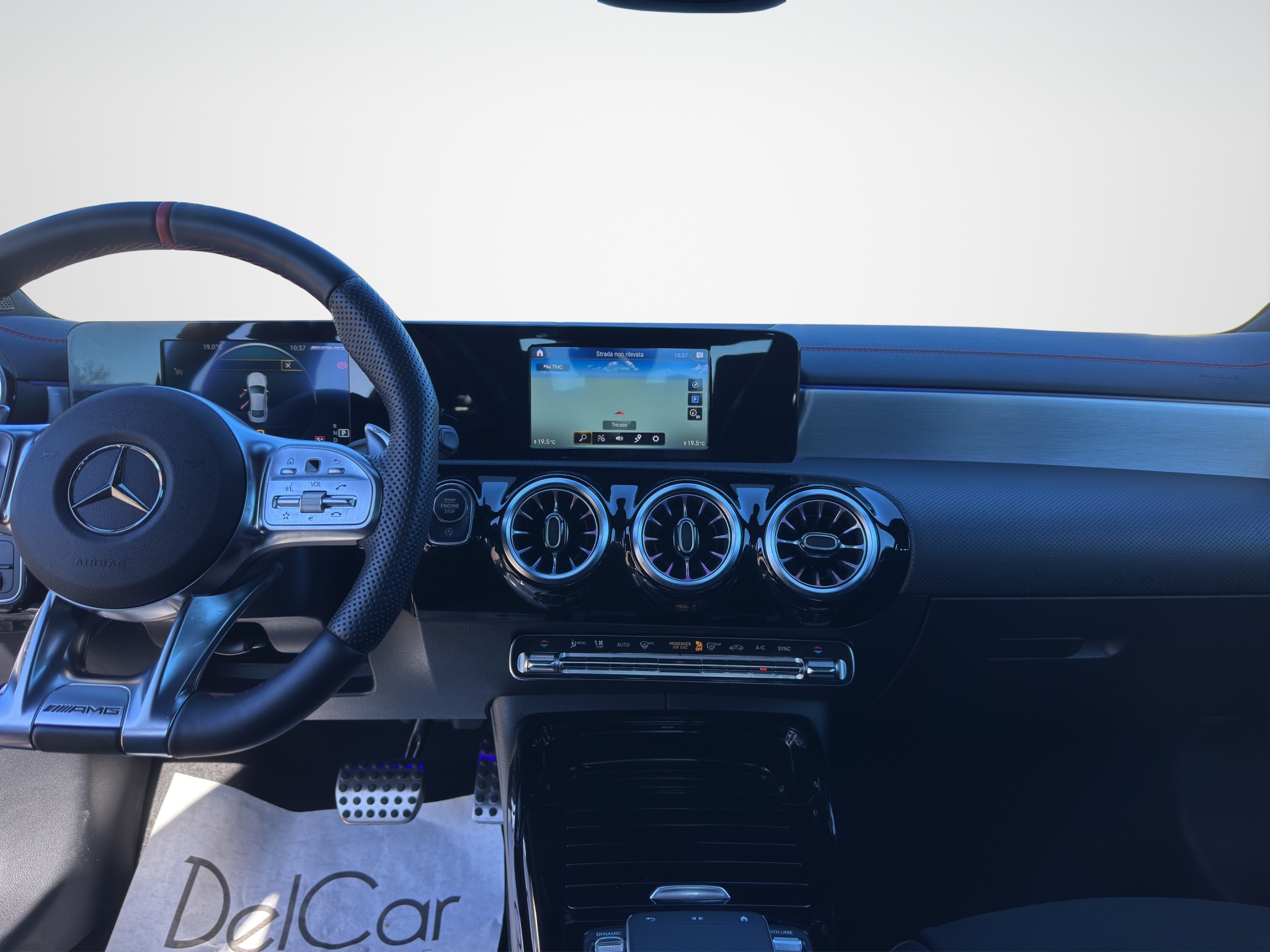 MERCEDES-BENZ CLA 35 AMG 4MATIC COUPE’ 2.0 TURBO 306 CV – 400 NM DI Coppia