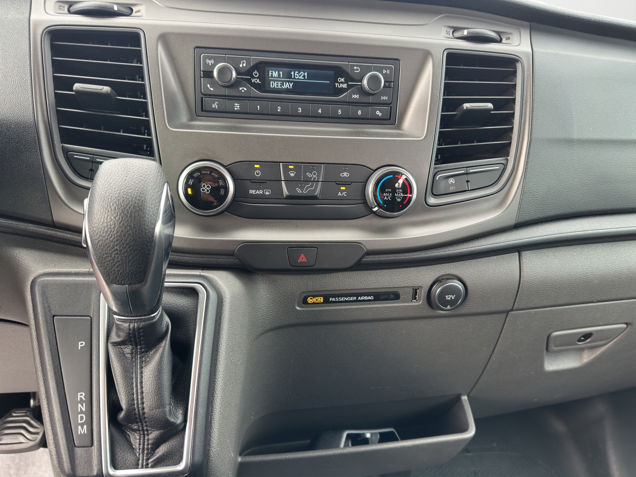 FORD TRANSIT 310 2.0 TDCI ECOBLUE 130 CV AUTOMATICO COMBI TREND PASSO E TETTO MEDIO