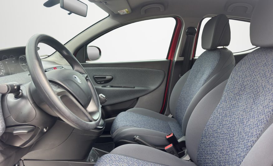 LANCIA YPSILON 1.0 70 CV HYBRID SILVER
