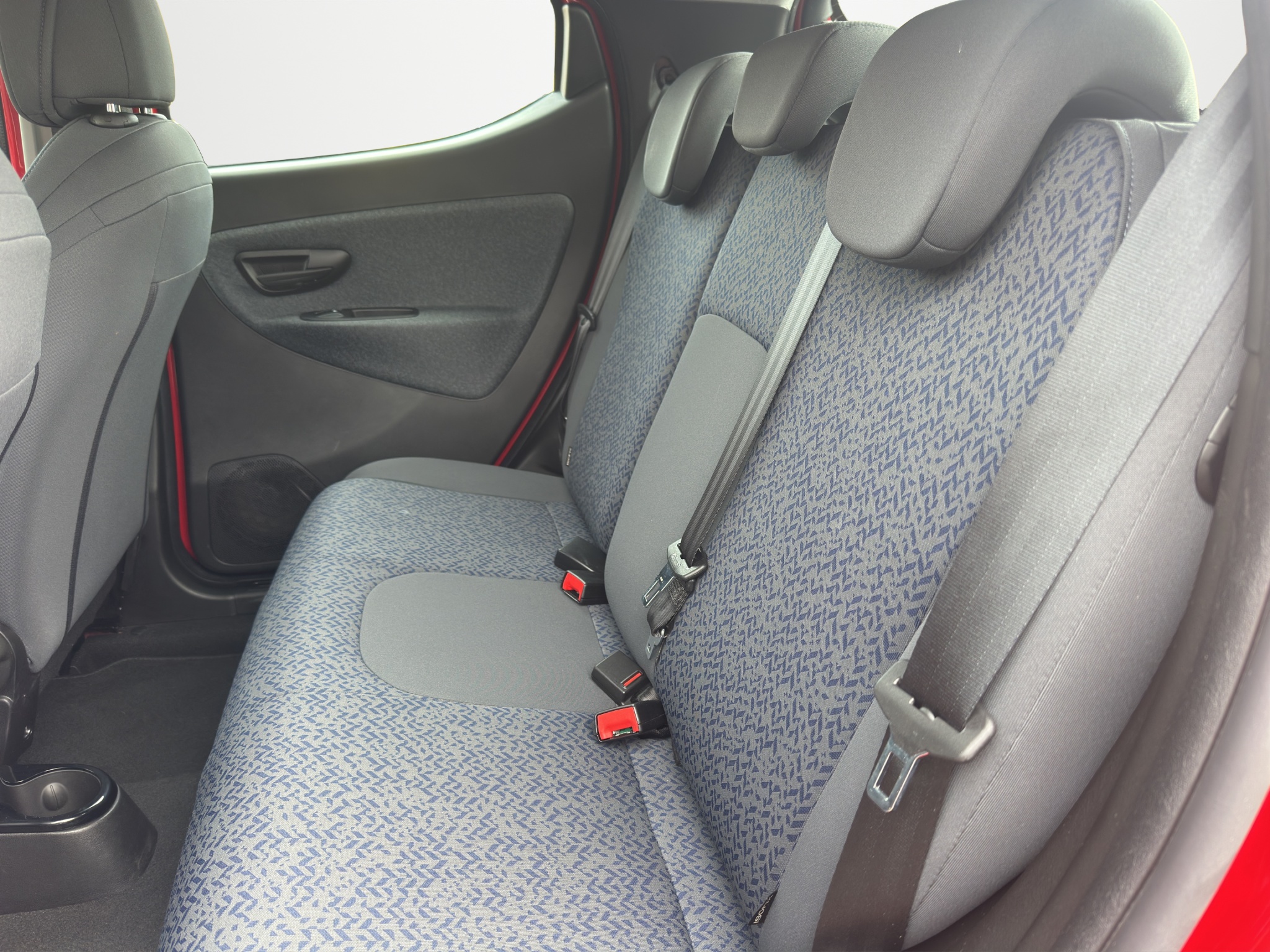 LANCIA YPSILON 1.0 70 CV HYBRID SILVER