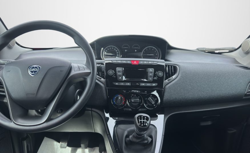 LANCIA YPSILON 1.0 70 CV HYBRID SILVER
