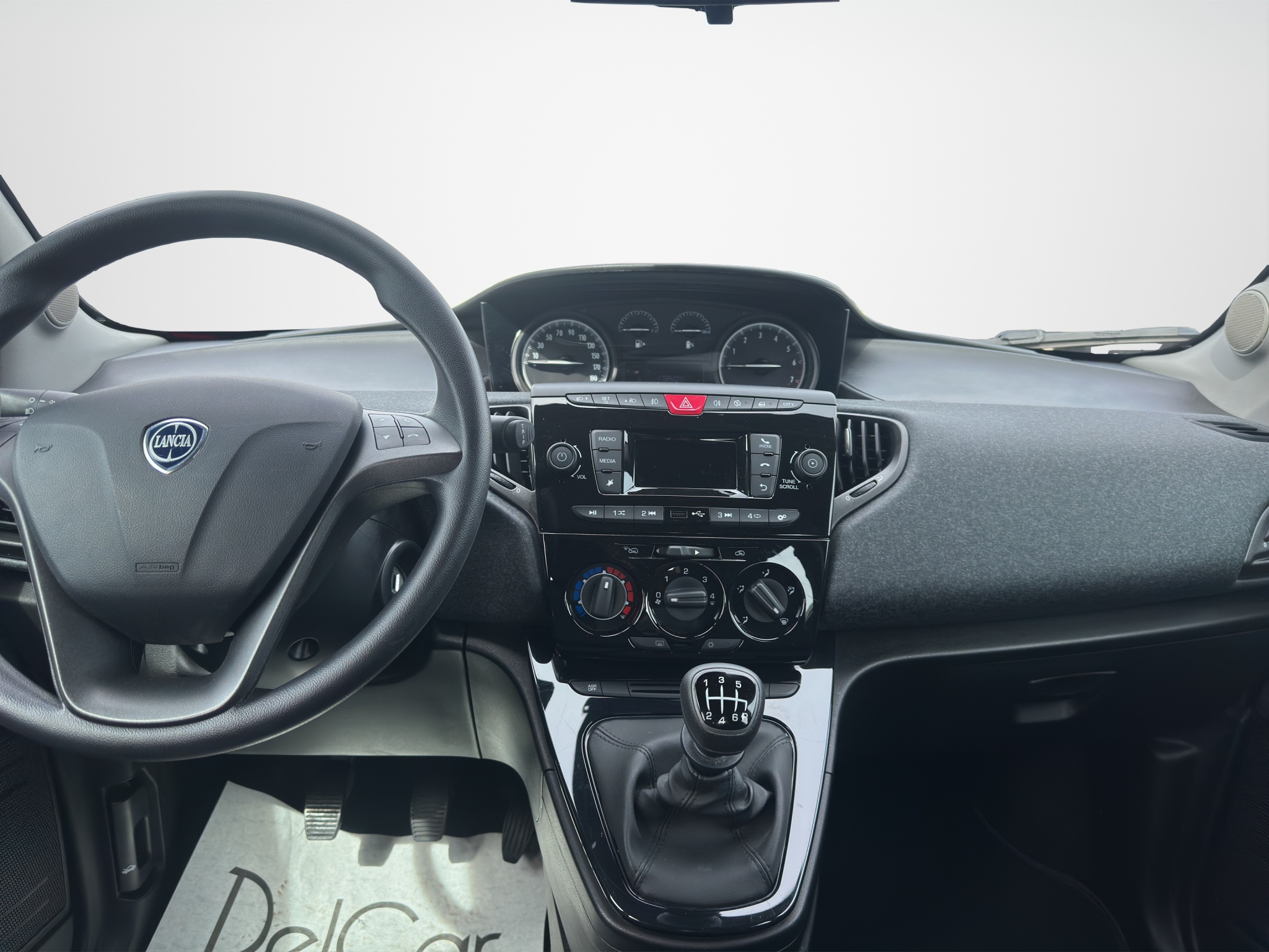 LANCIA YPSILON 1.0 70 CV HYBRID SILVER