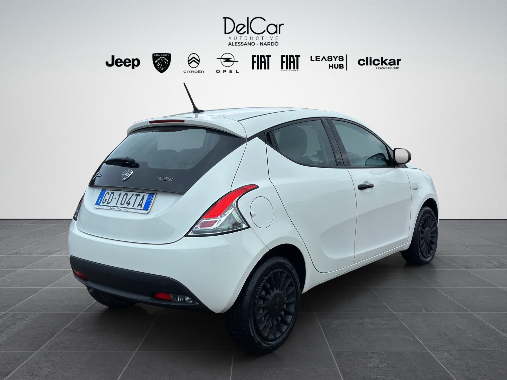 LANCIA YPSILON 1.0 70 CV HYBRID ECOCHIC SILVER
