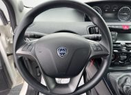 LANCIA YPSILON 1.0 70 CV HYBRID ECOCHIC SILVER