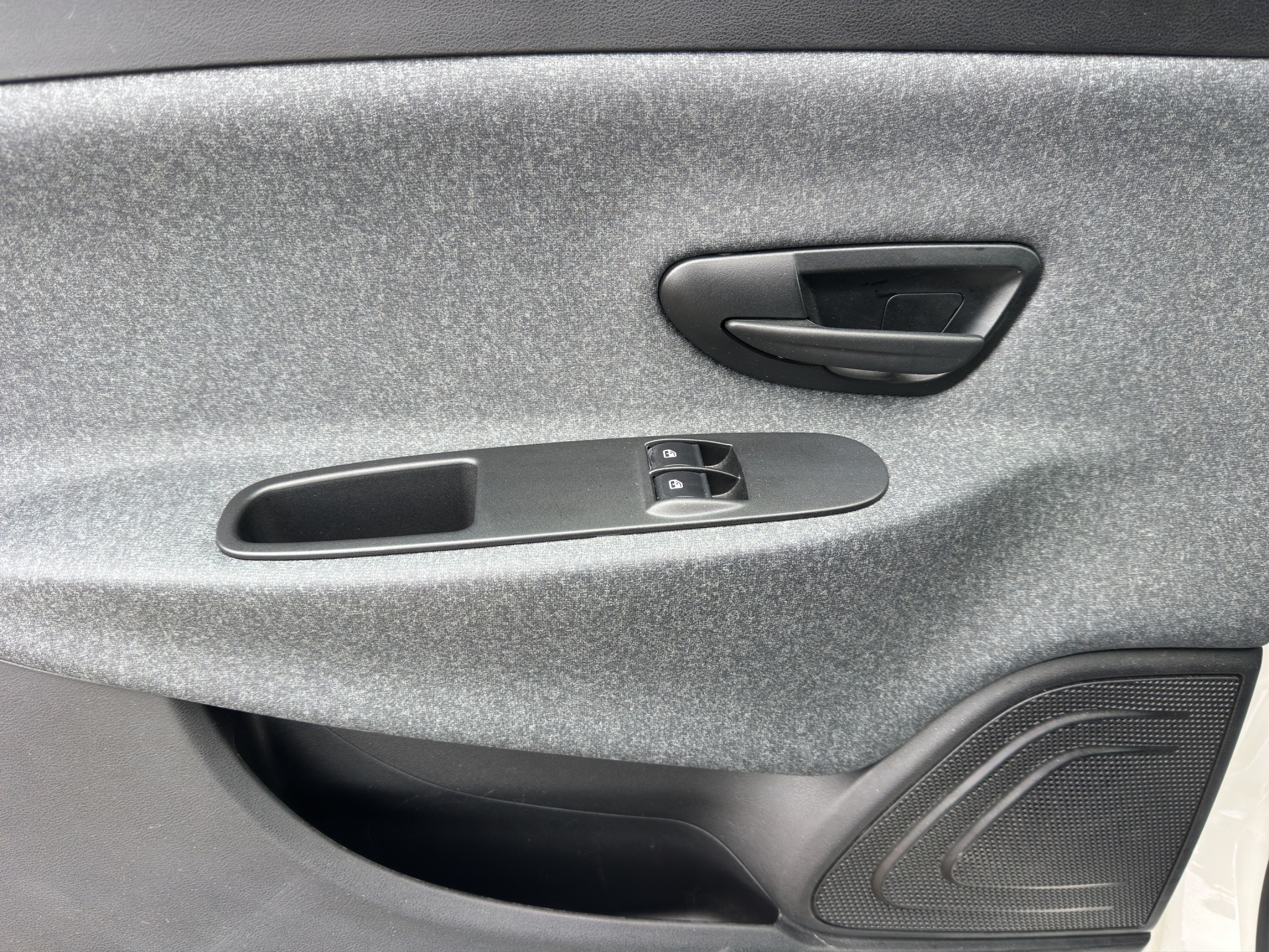 LANCIA YPSILON 1.0 70 CV HYBRID ECOCHIC SILVER