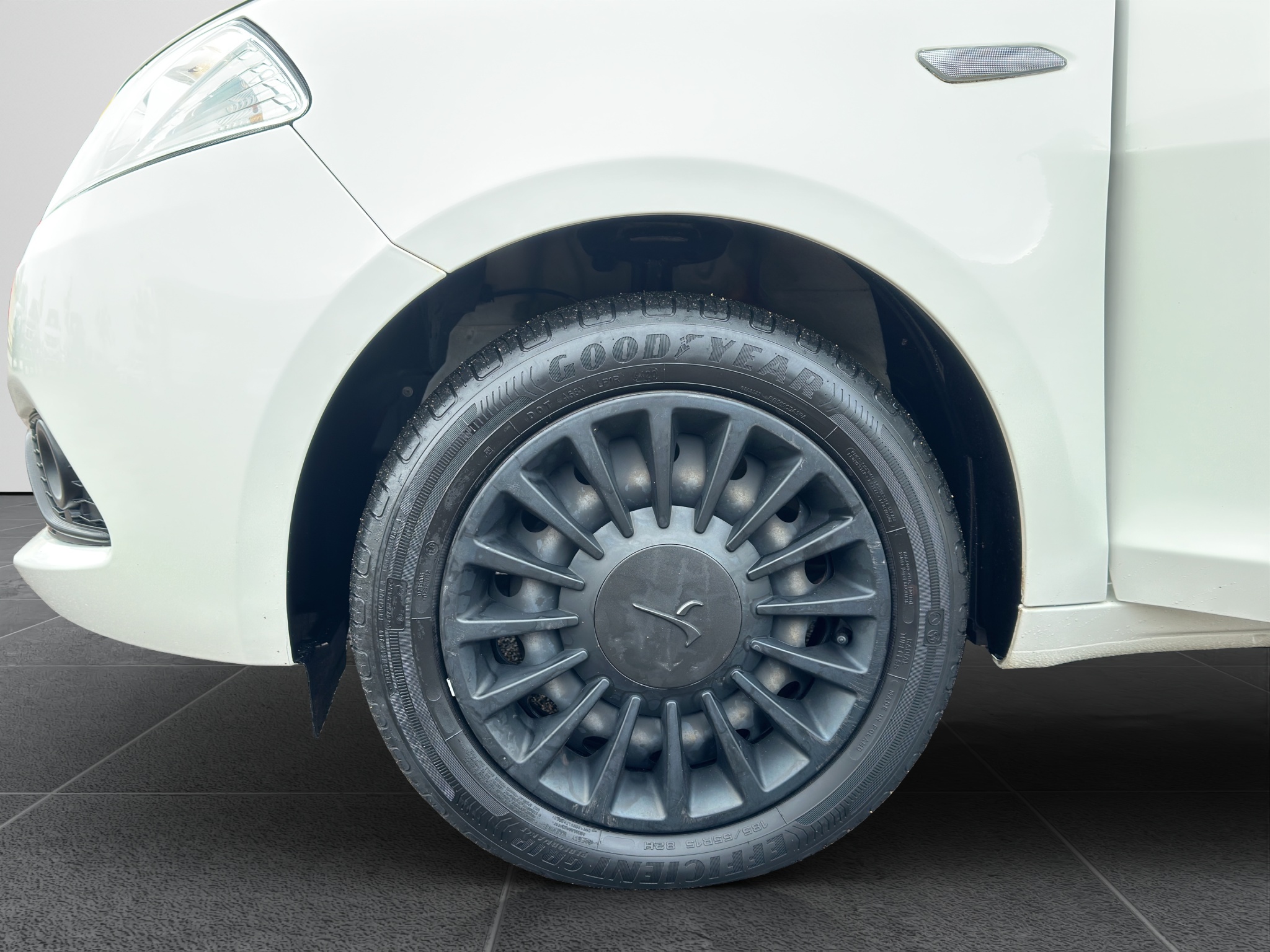 LANCIA YPSILON 1.0 70 CV HYBRID ECOCHIC SILVER