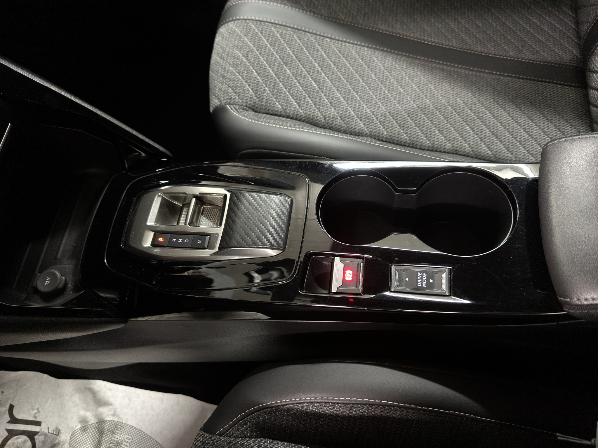 PEUGEOT NEW 2008 BLUEHDI 1.5 130 CV EAT8 ALLURE