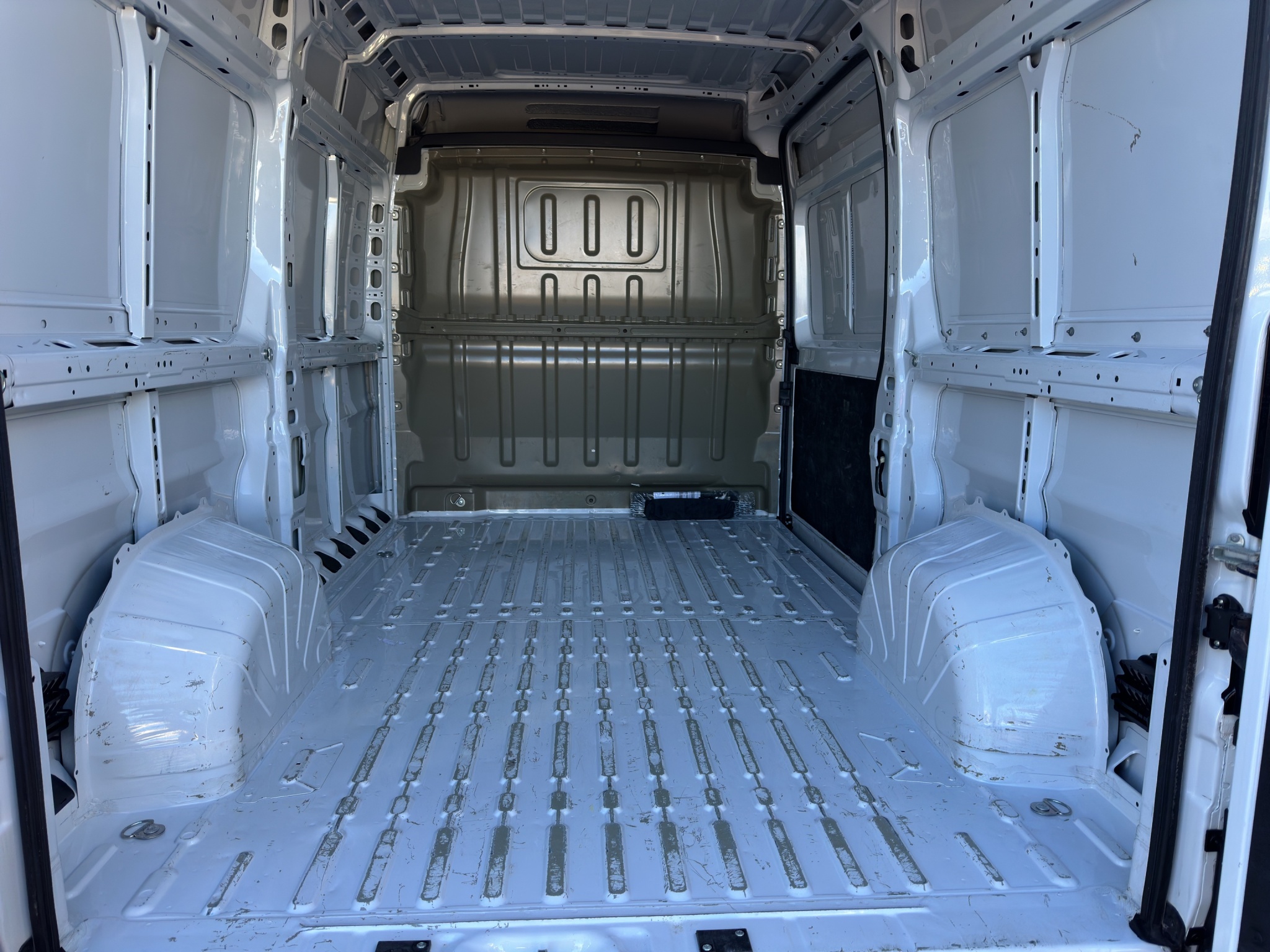 PEUGEOT NEW BOXER 2.2 BLUEHDi 140CV PASSO MEDIO TETTO MEDIO