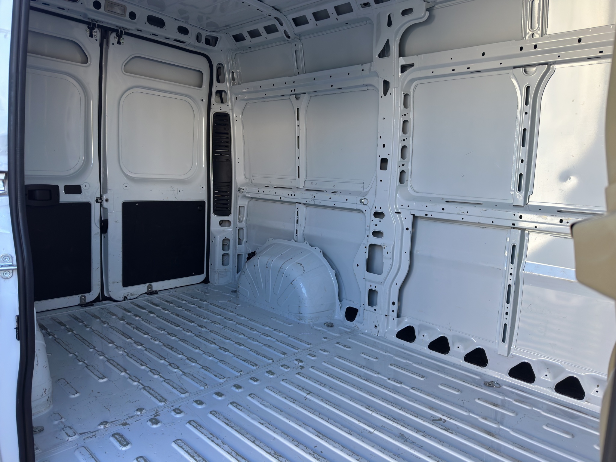 PEUGEOT NEW BOXER 2.2 BLUEHDi 140CV PASSO MEDIO TETTO MEDIO