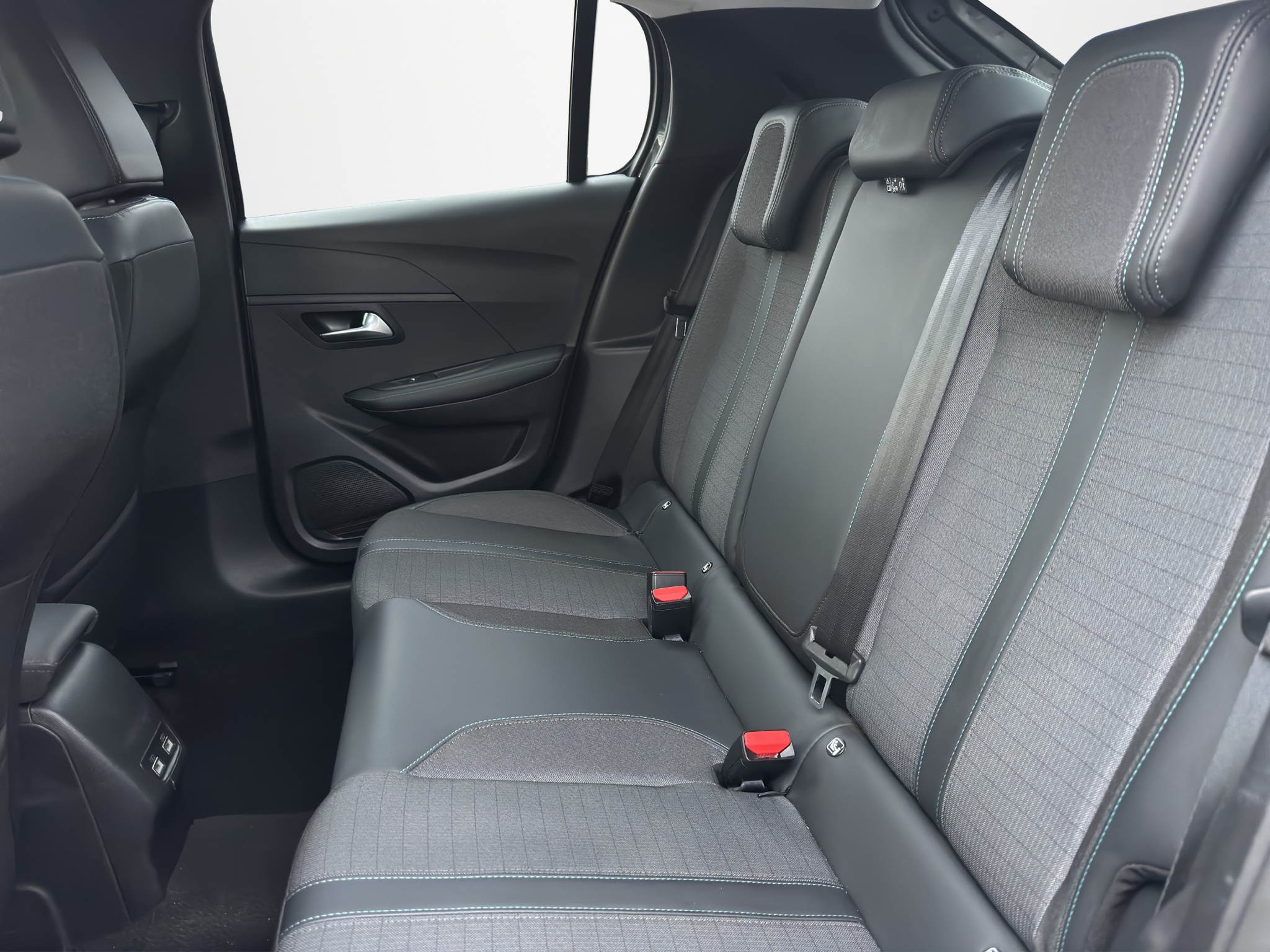 PEUGEOT 208 1.2 100 CV ALLURE