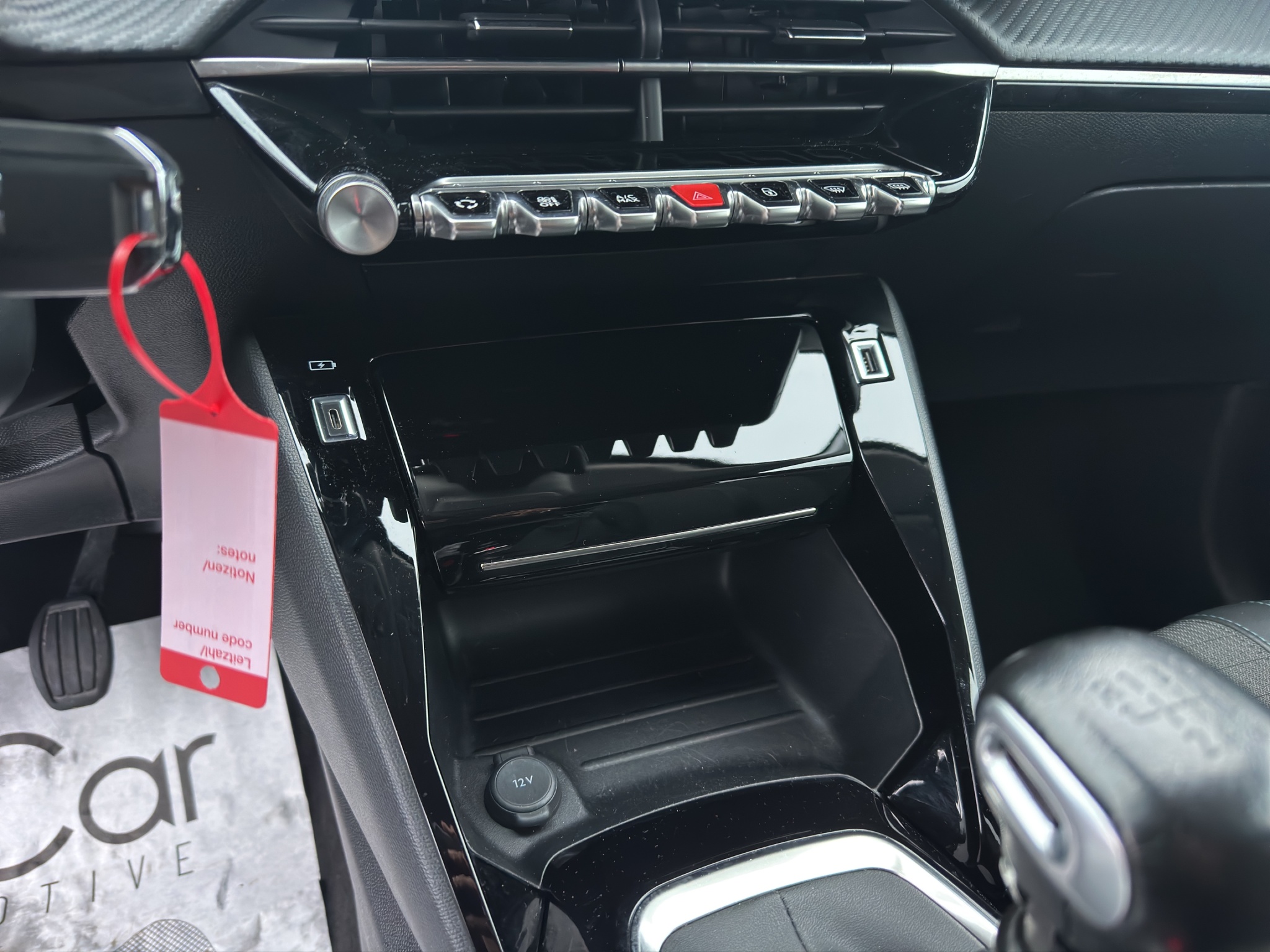 PEUGEOT 208 1.2 100 CV ALLURE