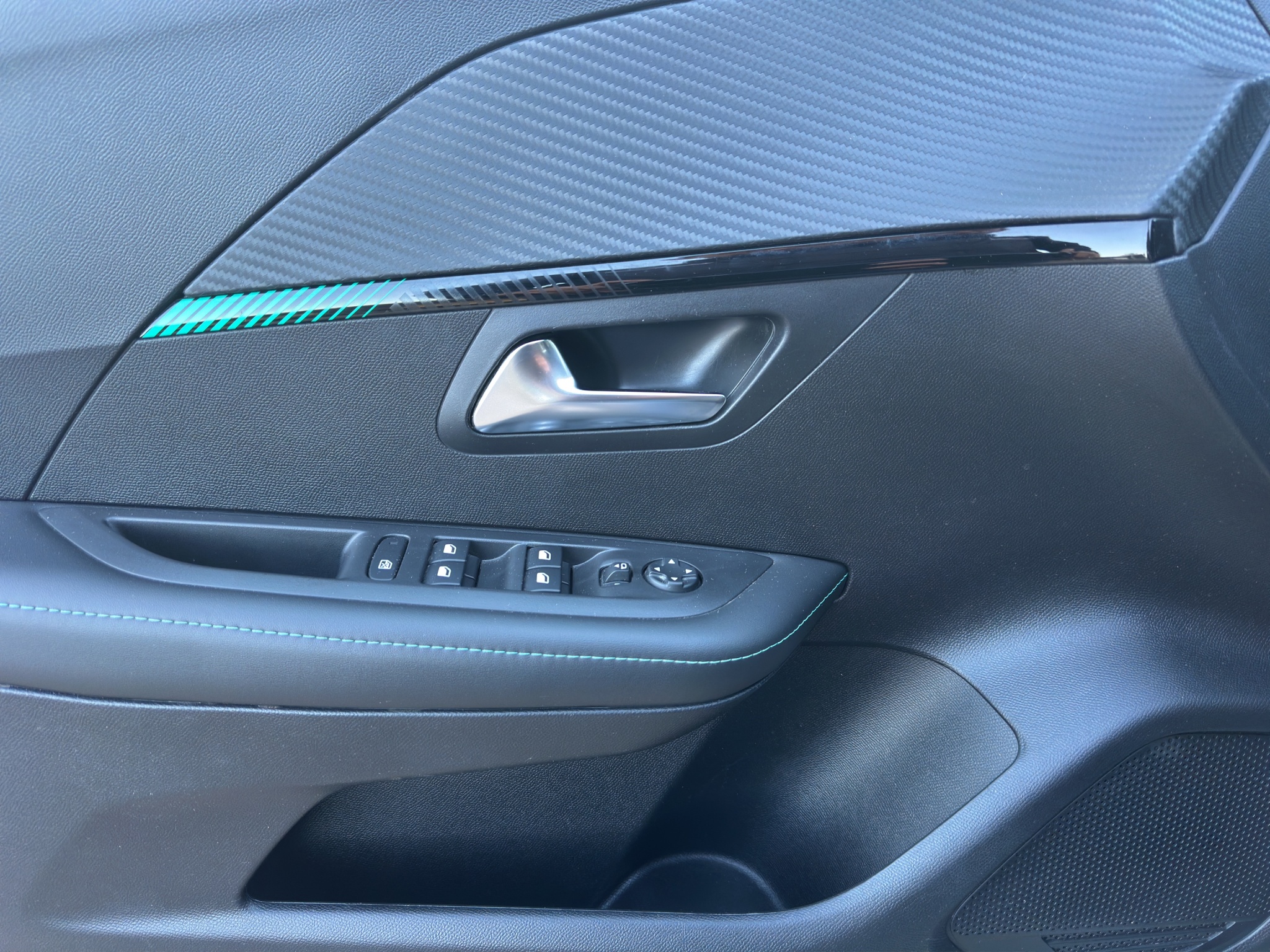 PEUGEOT 208 1.2 100 CV ALLURE