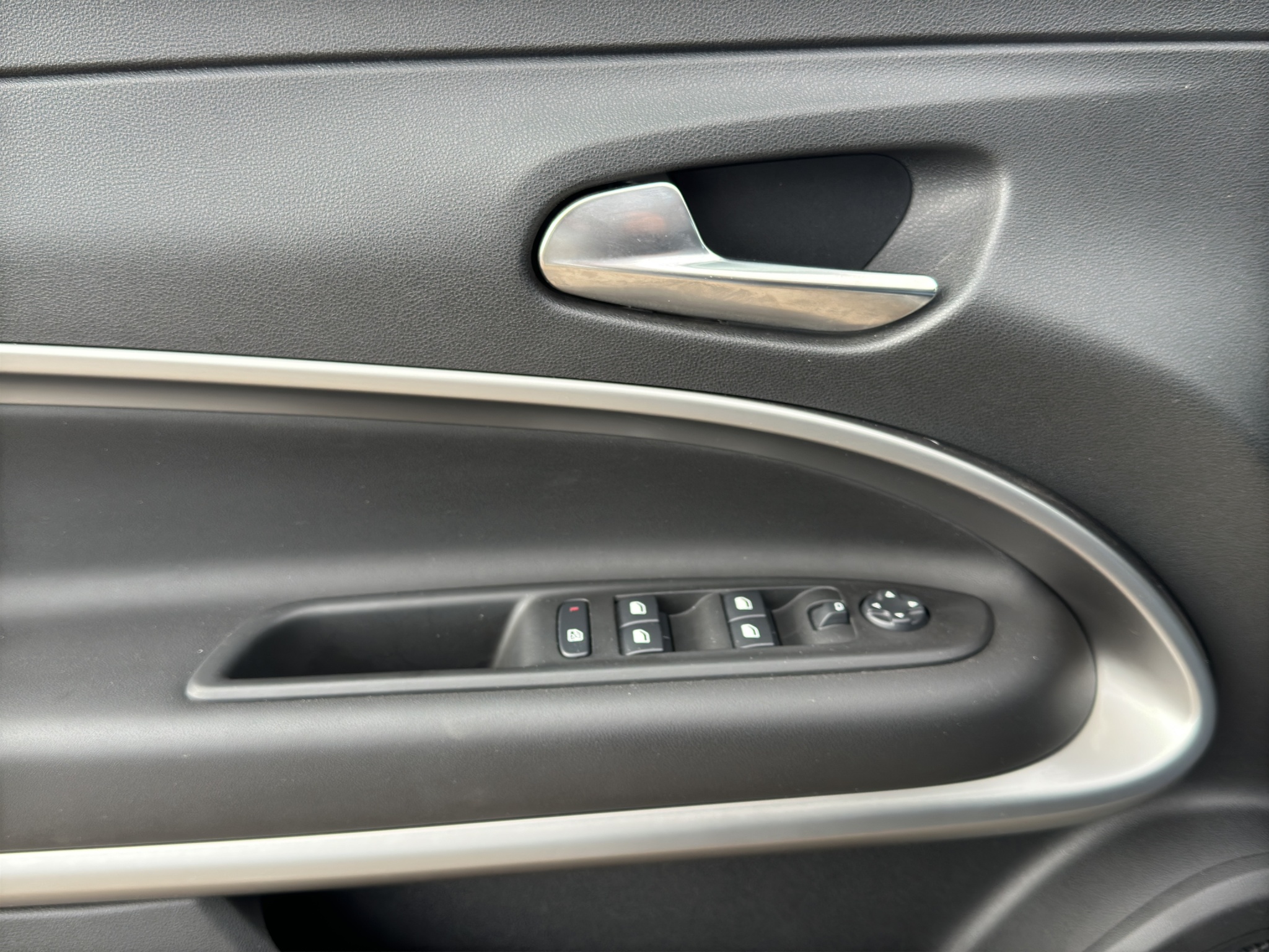 JEEP AVENGER 1.2 TURBO 100 CV MHEV ALTITUDE