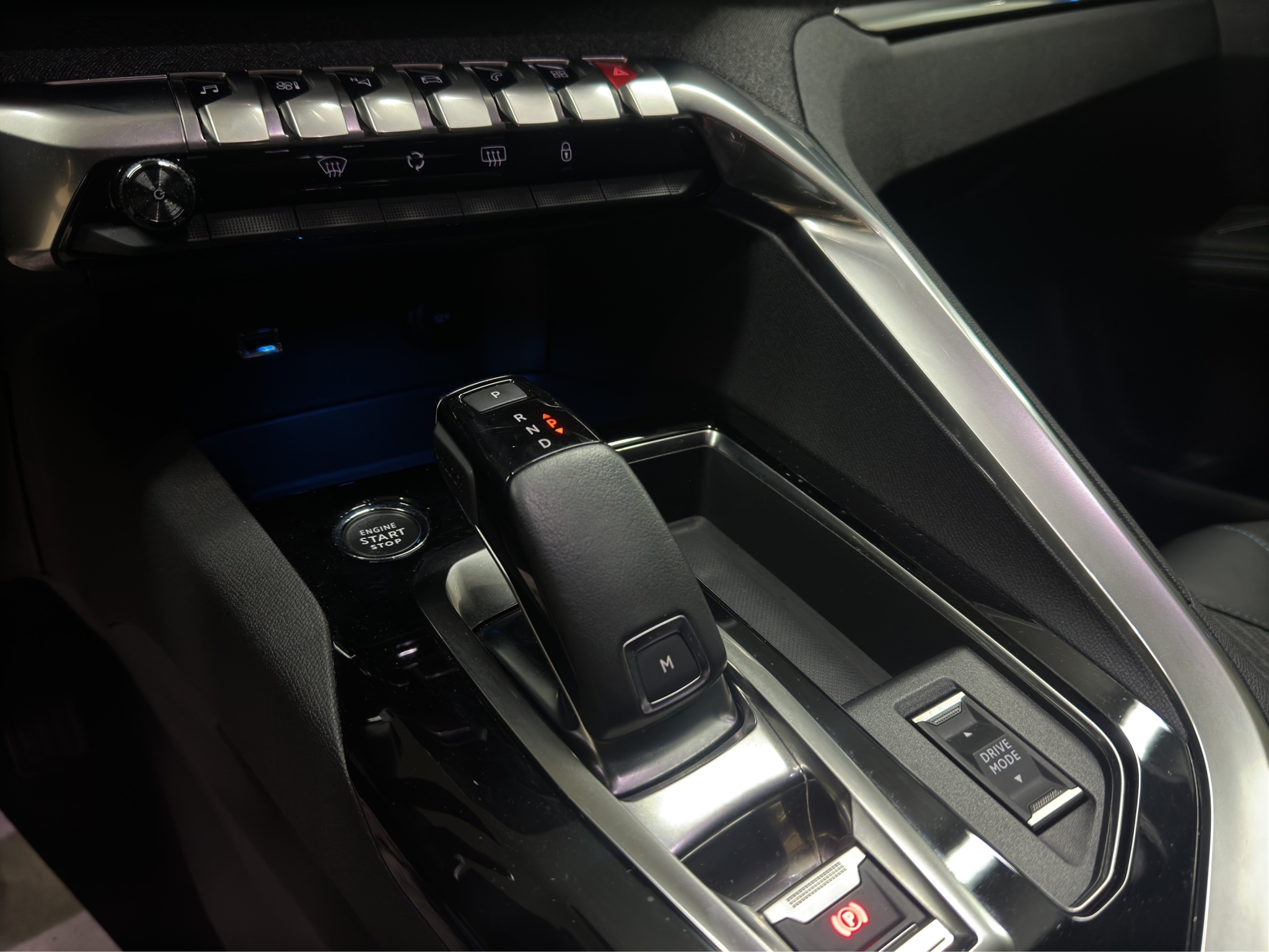 PEUGEOT 3008 1.5 130 CV BLUEHDI EAT8 ALLURE