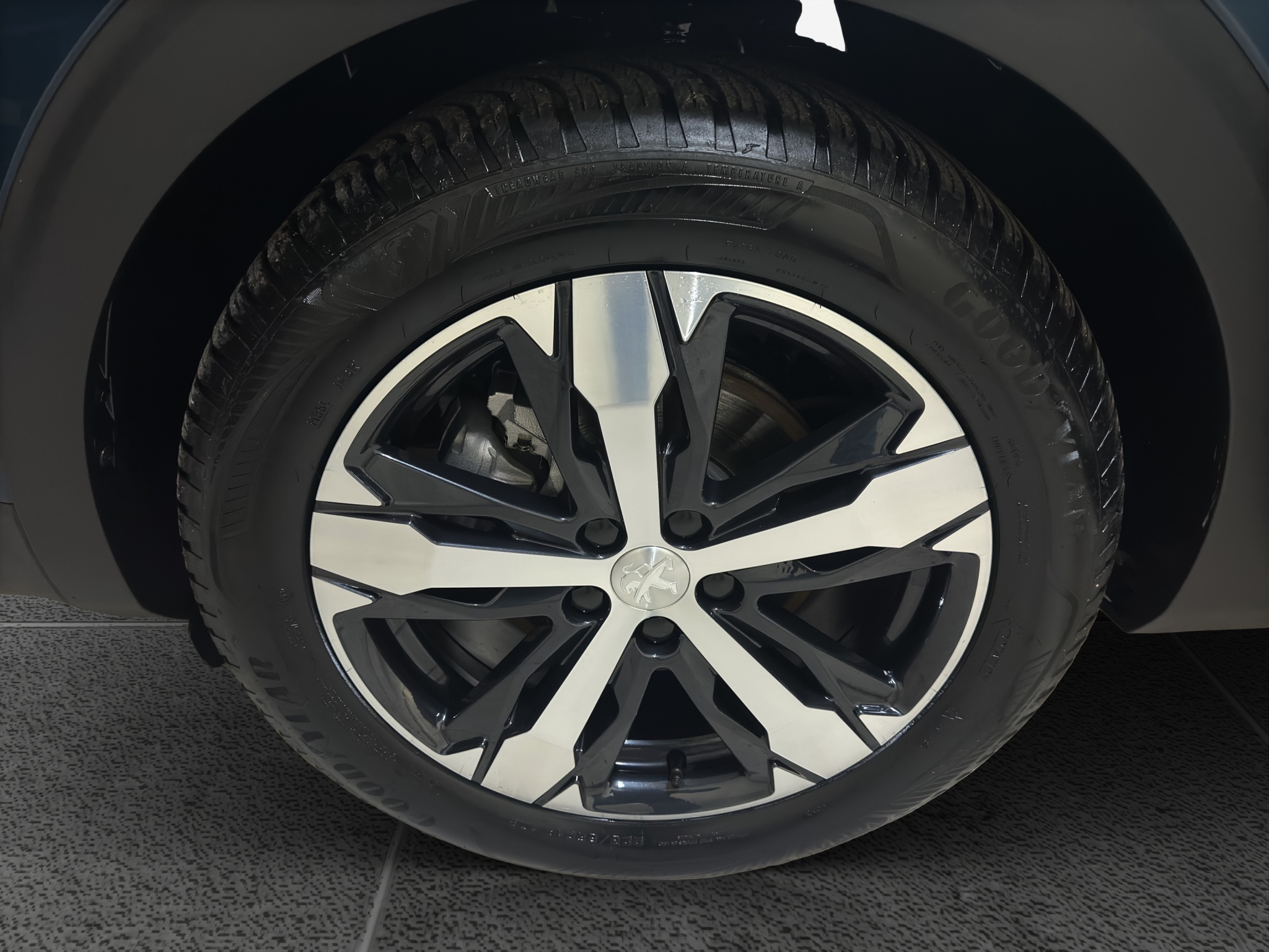 PEUGEOT 3008 1.5 130 CV BLUEHDI EAT8 ALLURE