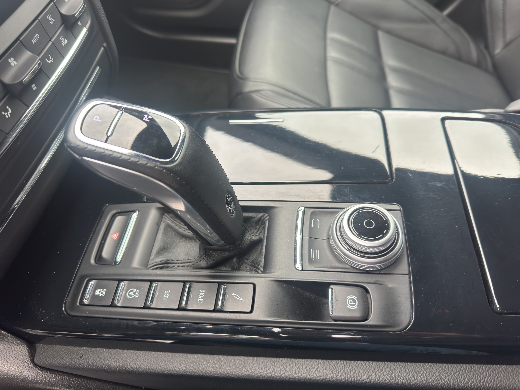 MASERATI GHIBLI 3.0 V6 BITURBO 430 CV SQ4 GRANSPORT