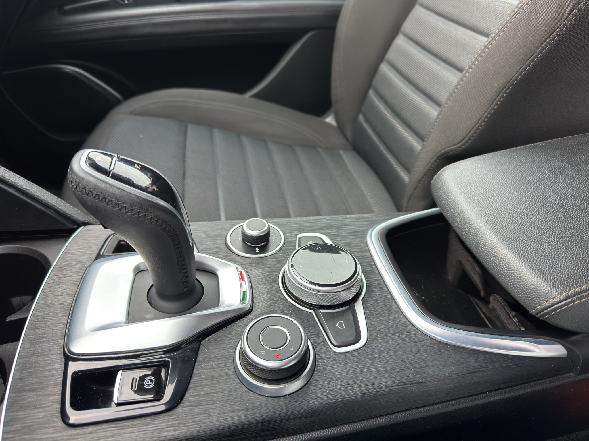 ALFA ROMEO STELVIO 2.2 TURBO DIESEL 190 CV AT8 Q4 BUSINESS