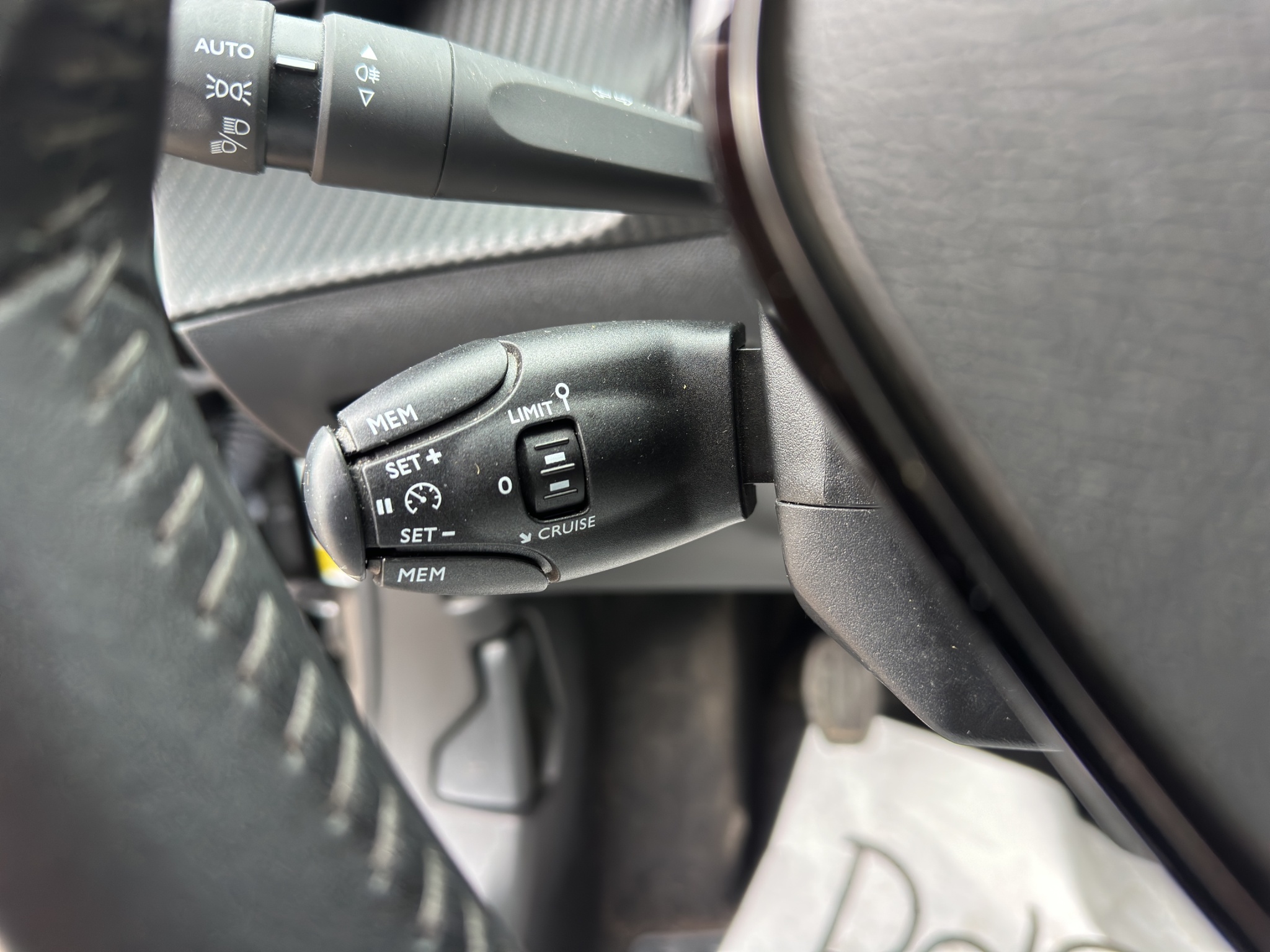 PEUGEOT 2008 BLUEHDI 1.5 110 CV ALLURE PACK