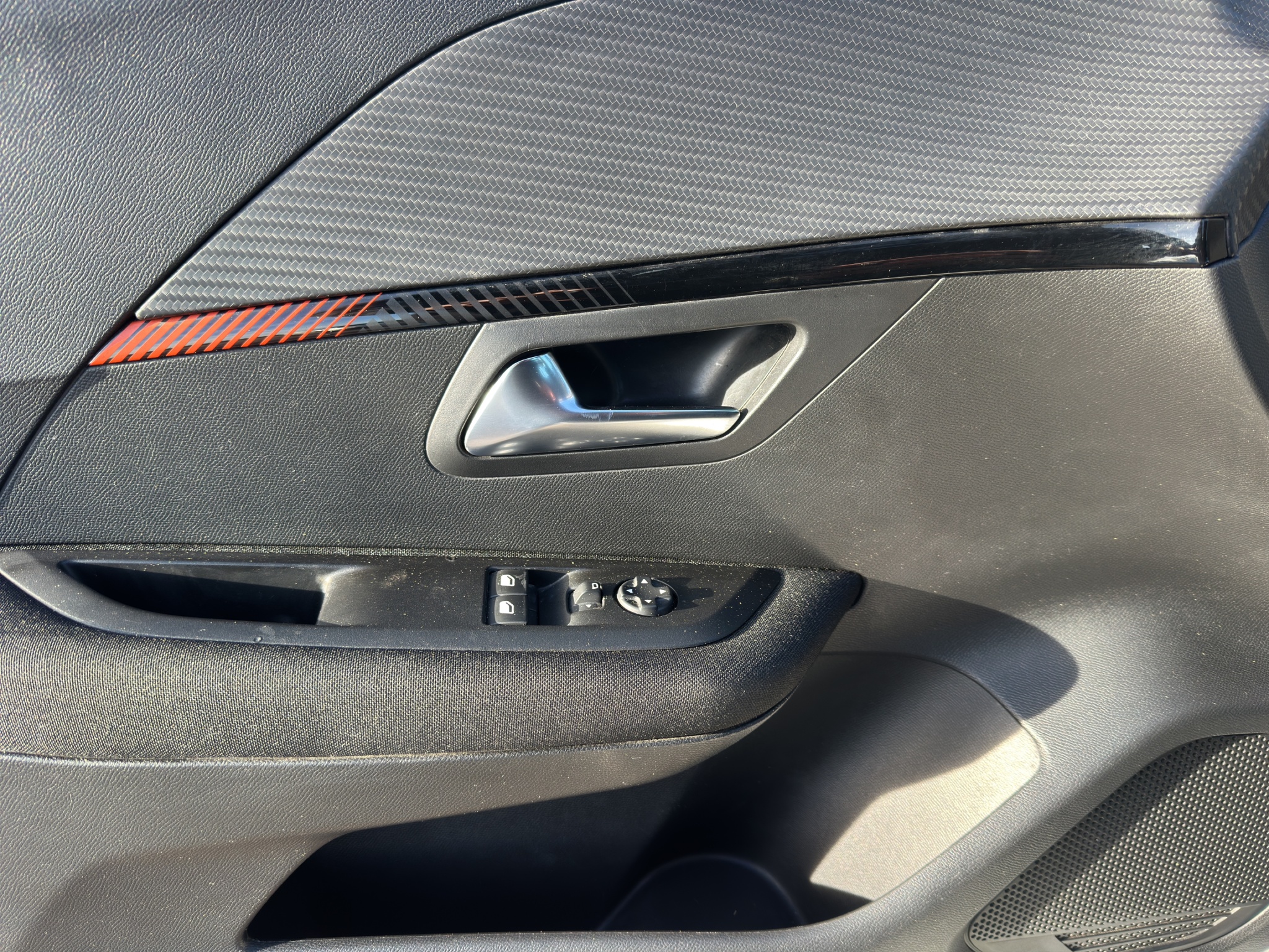 PEUGEOT 208 1.2 75 CV ACTIVE